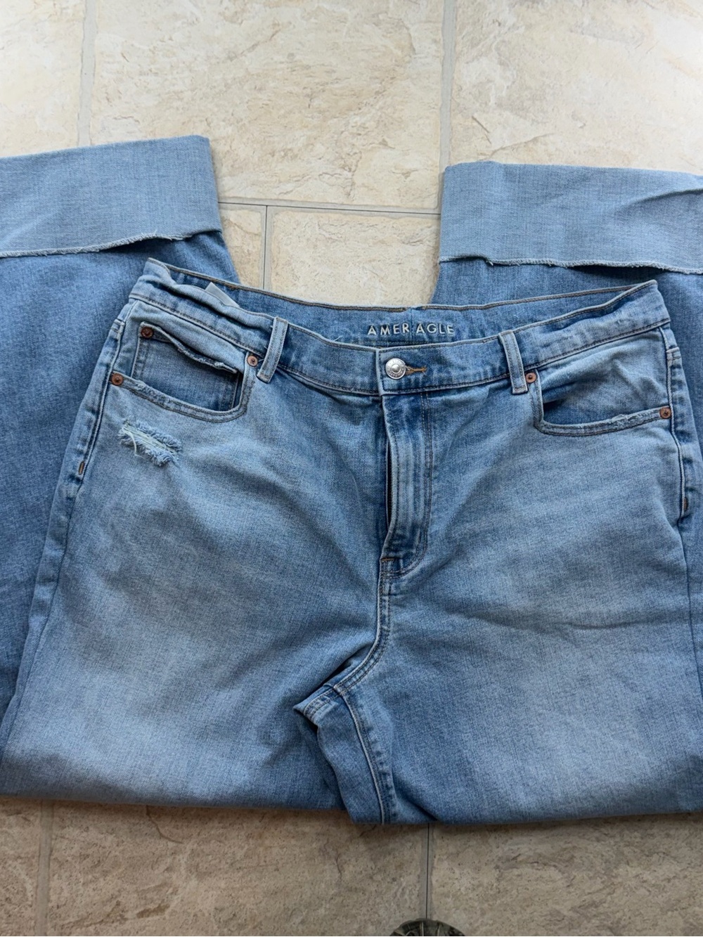 American Eagle Outfitters Light Blue Relaxed Women's Jeans